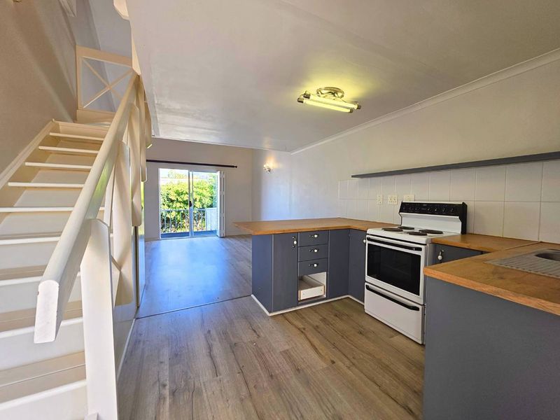 Modern & Secure Loft-Style 1 Bedroom Apartment - Photo 3