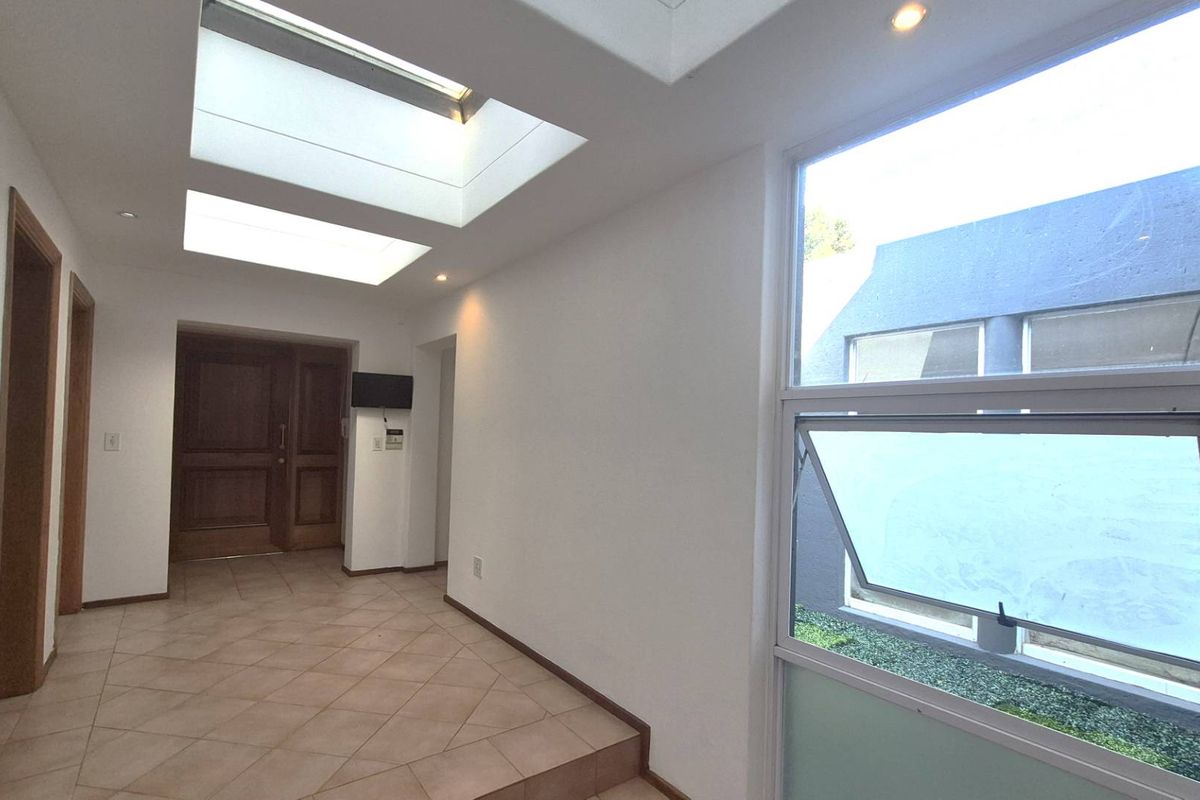 Exceptional 5 Bedroom Free Standing House in Morningside – Prime Position Near Sandton CBD | Ideal Luxury Home or Boutique Guesthouse Opportunity** - Photo 4