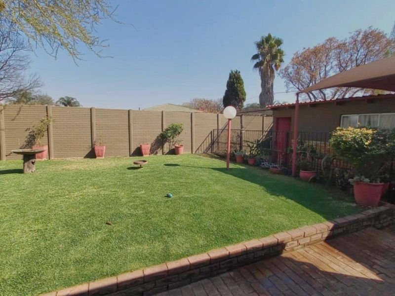 Three bedrooms house for sale in Daspoort - Photo 6