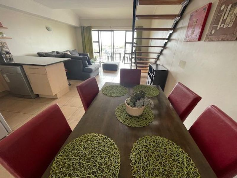 2 Beds Duplex furnished apartment with 1 basement park, 2 balconies with views - Photo 8