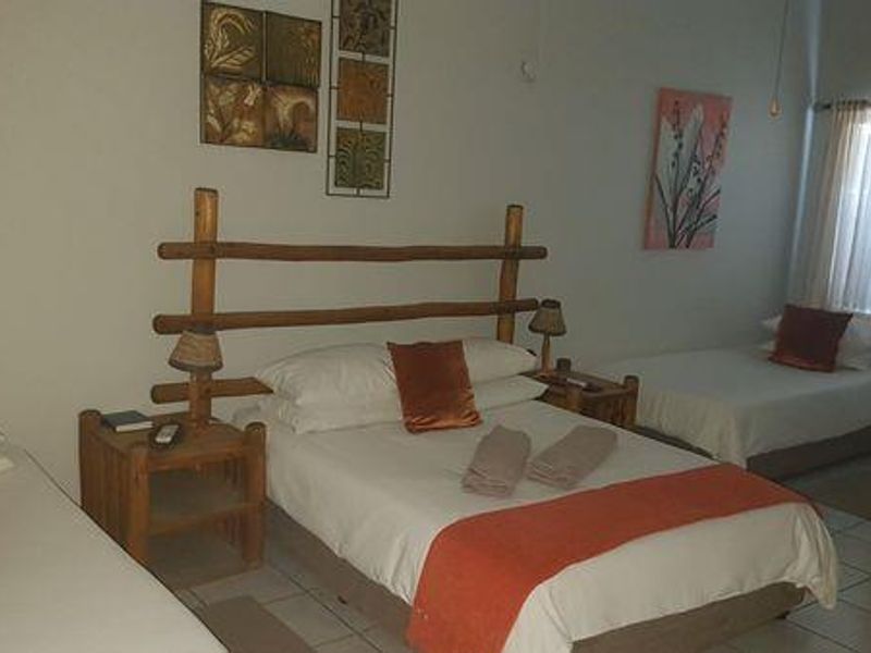 "Charming Guesthouse in Keetmanshoop Awaits New Owner! - Photo 3