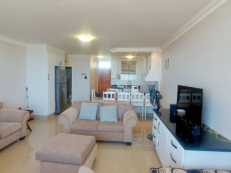 Live the Dream: Stunning Oceanview Apartment in North Beach! - Photo 4