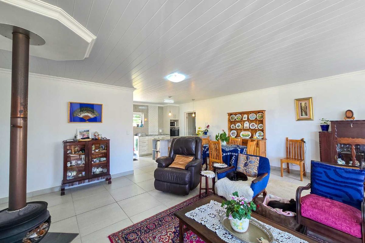 Your key to tranquil living on the Garden Route. - Photo 3