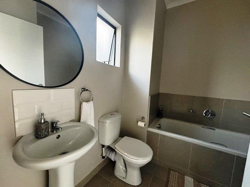 2 Bedroom Apartment for rent at The Woods Estate. - Photo 10