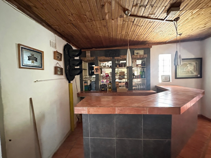 Discover Farm Life: 8.5-Hectare Gem in Vastfontein Awaits! - Photo 4