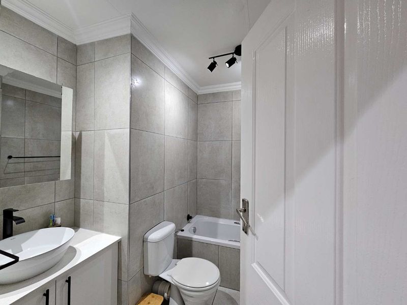 2 bedroom  townhouse for sale - Photo 7