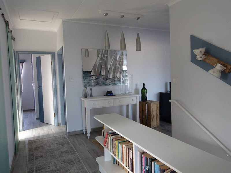 SEA VIEW PROPERTY OVERLOOKING THE BEACH PROMENADE - Photo 7