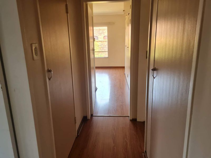 VERY NEAT - SPRINGVALE PRIMARY OPPOSITE THE ROAD - Photo 9