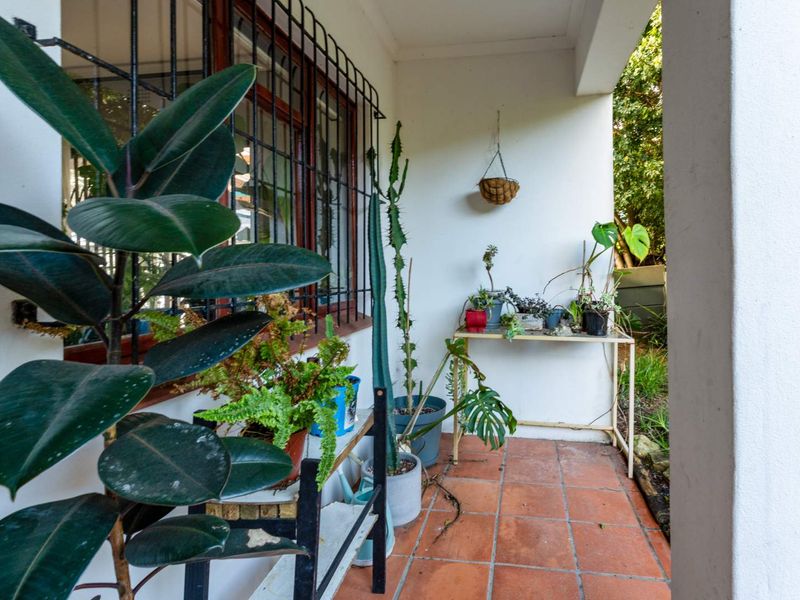 3 Bedroom, 2.5 Bathroom, Double Garage - Photo 4