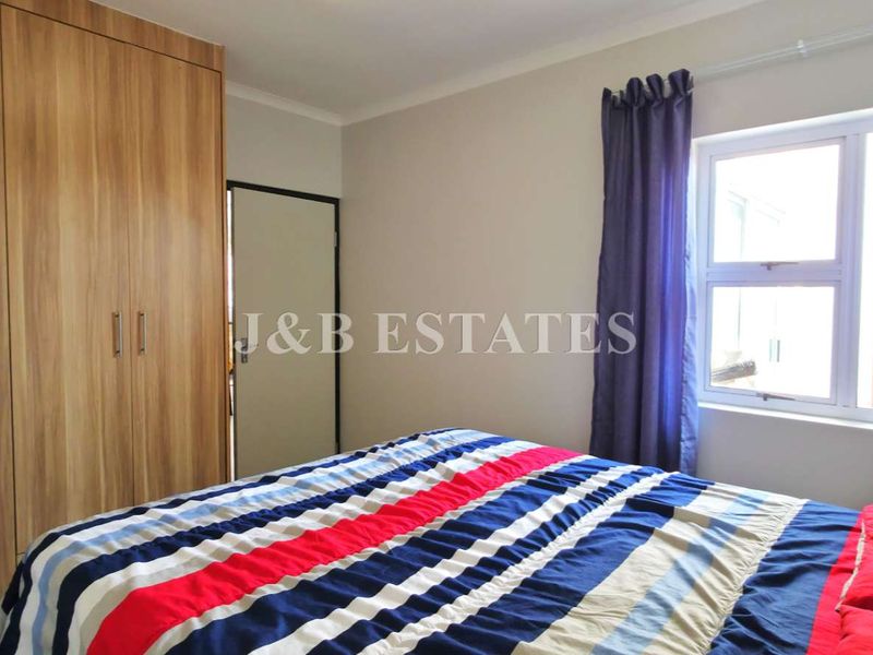 2 Bedroom Apartment - Photo 4