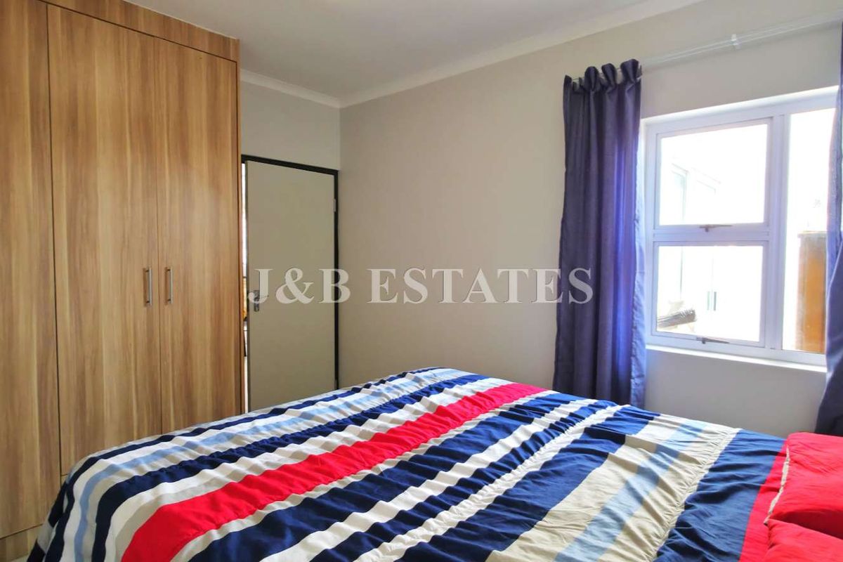 2 Bedroom Apartment - Photo 4
