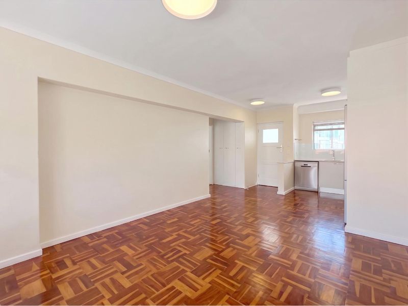 Spacious 1-Bed in Iconic Rapallo - Photo 9