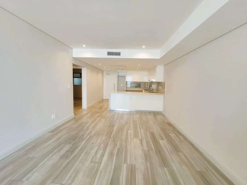 Stylish, 2 Bedroom Apartment uMhlanga Oceans Residences - Photo 7