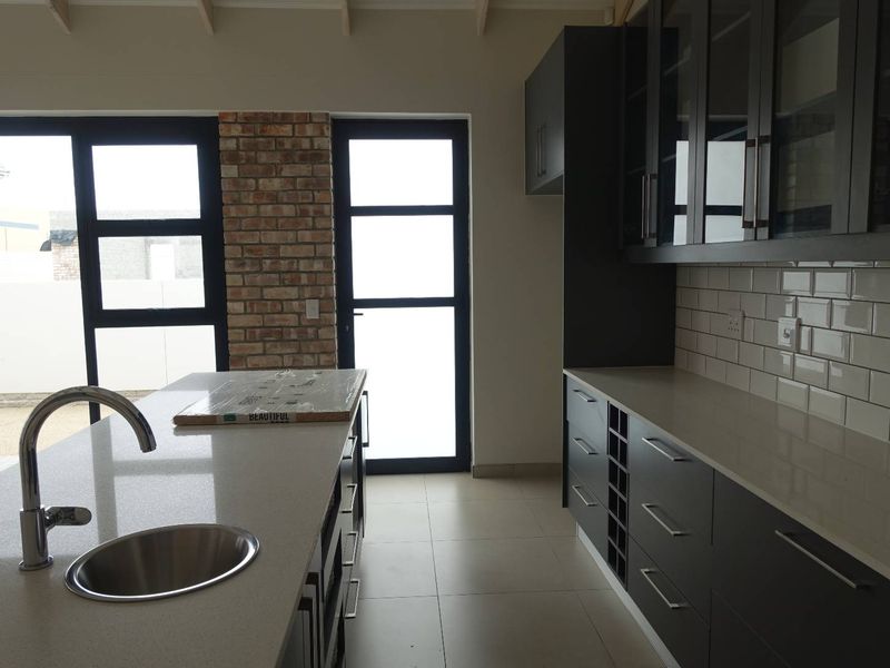 BRAND NEW FREE STANDING CORNER HOUSE - Photo 6