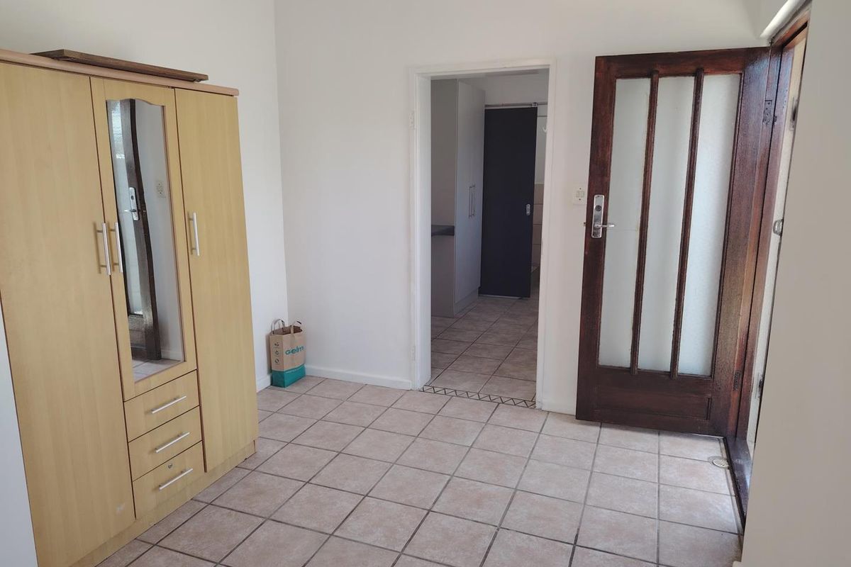 One bedroom garden cottage in Parow North - Photo 3
