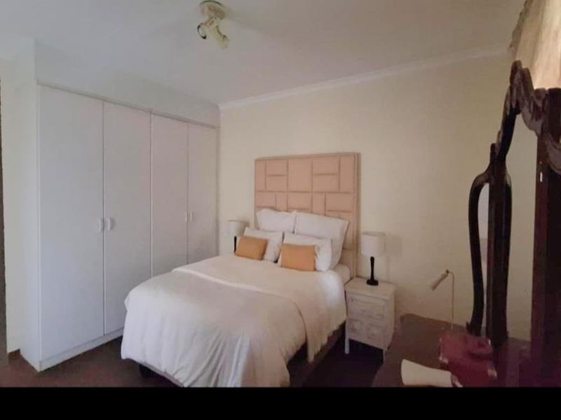 4 Bedroom Home for Sale in Ravenswood - Photo 9