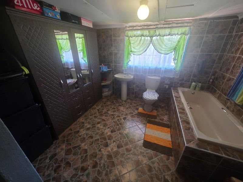 Ideal starter home - Photo 9