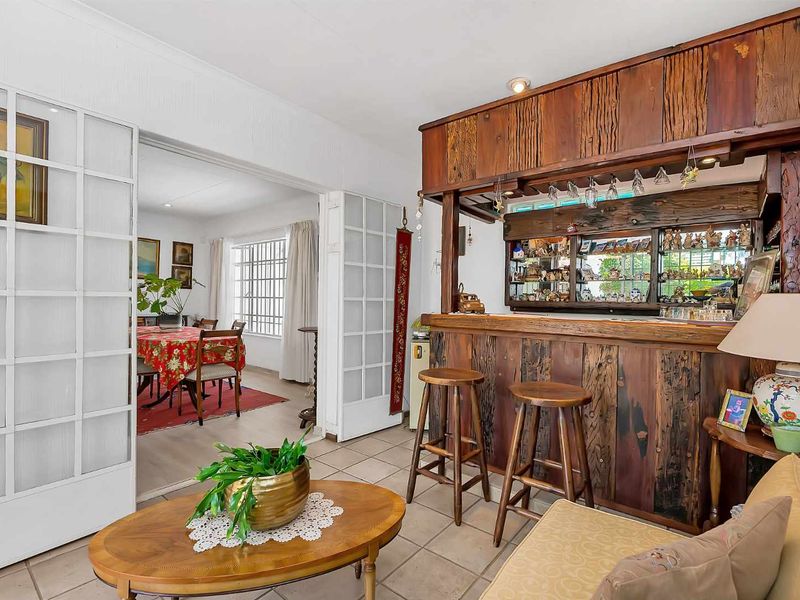 A SUN DAPPLED SIMPLEX TUCKED AWAY AMONGST LEAFY SERENITY - Photo 6