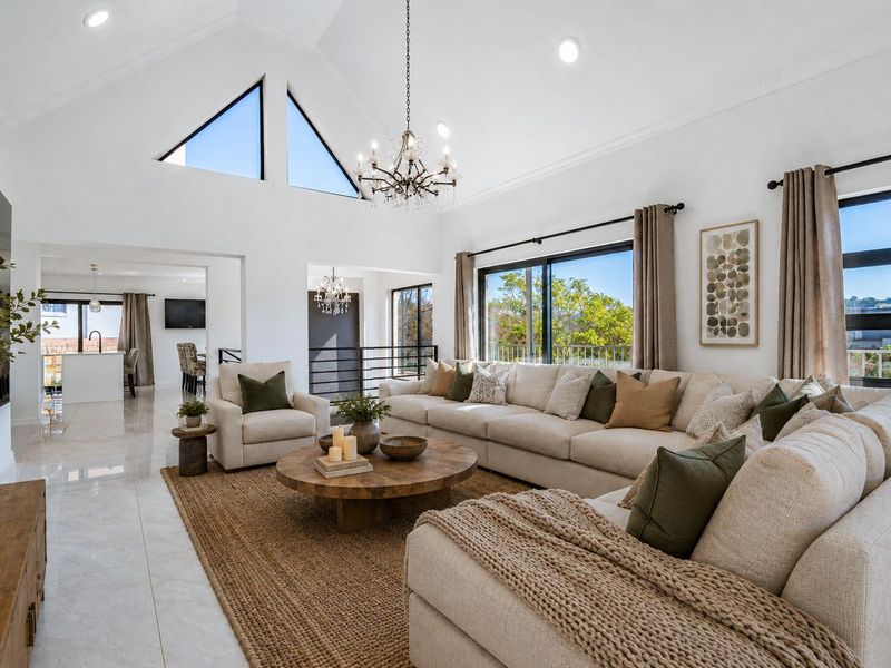 A Sophisticated Residence for the Modern Family - Photo 4