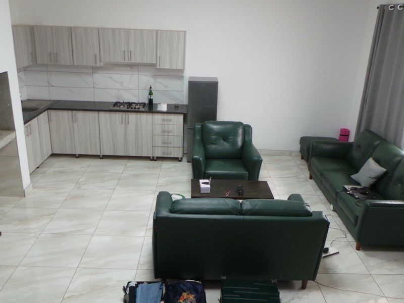 This home close to the Lagoon could easily be converted into a Guesthouse. - Photo 2