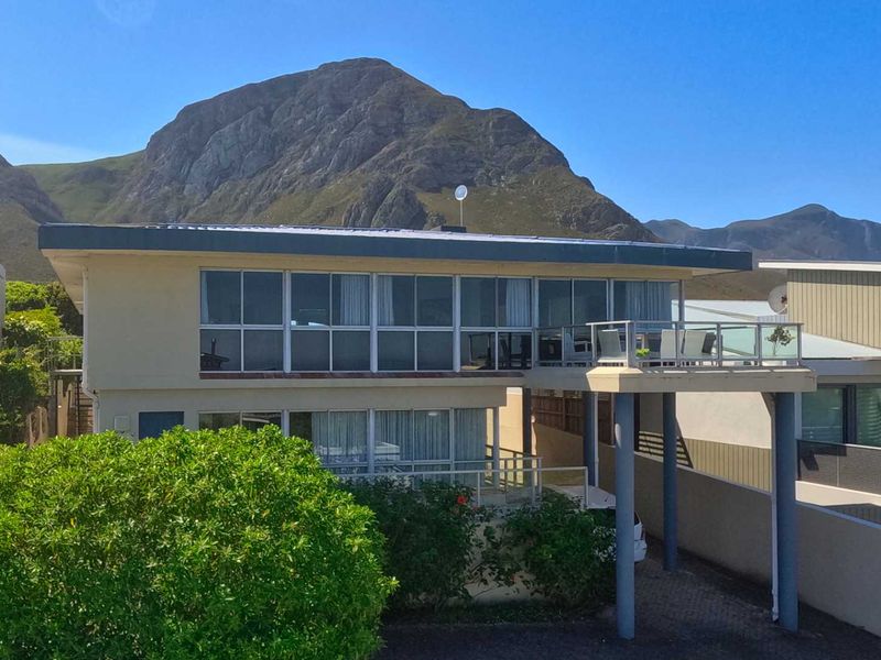 Prime Coastal Escape - Photo 1