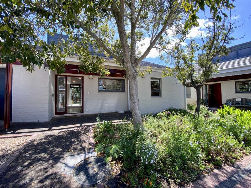 Hout Bay retirement at its best - Photo 2