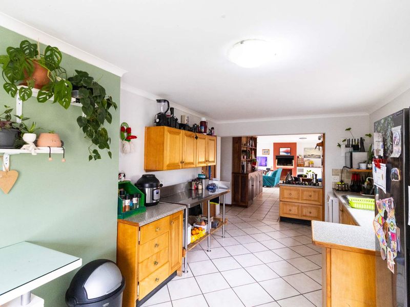 Steps from Sandbaai Beach: Spacious Family Living With Room to Grow! - Photo 4