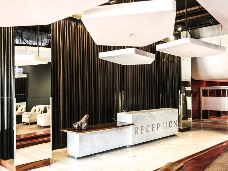 Premium 63m2 Studio Apartment for Sale at The Franklin currently AirBnB that makes up to R26k pm - Photo 3