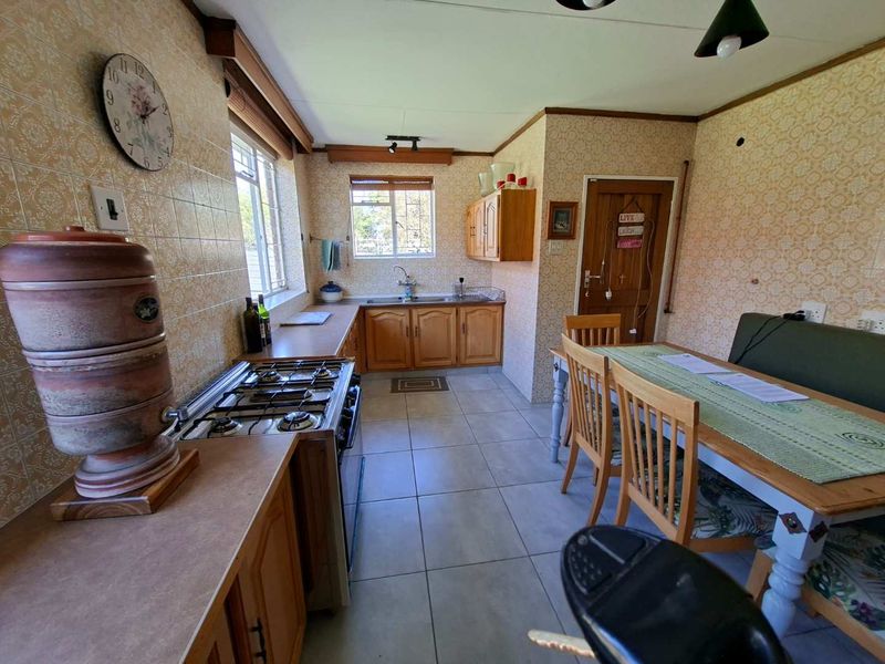 Family Home with Work from Home options for Sale - Photo 3