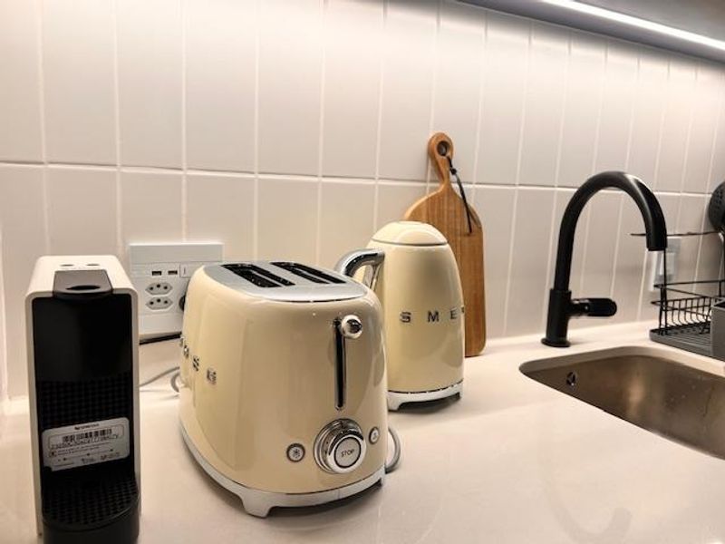 Luxury one bedroom at Station House - Photo 8