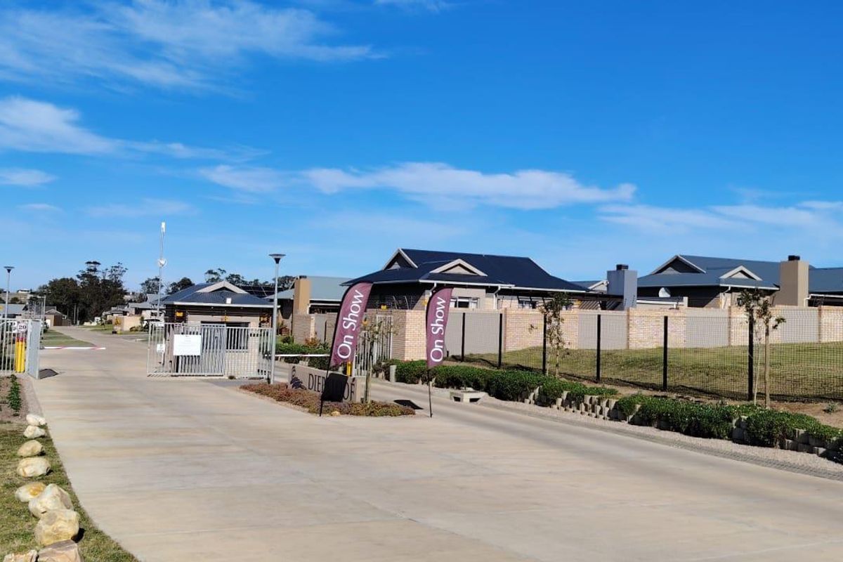 Mooikloof Country Estate 3 Bedroom House - Photo 3