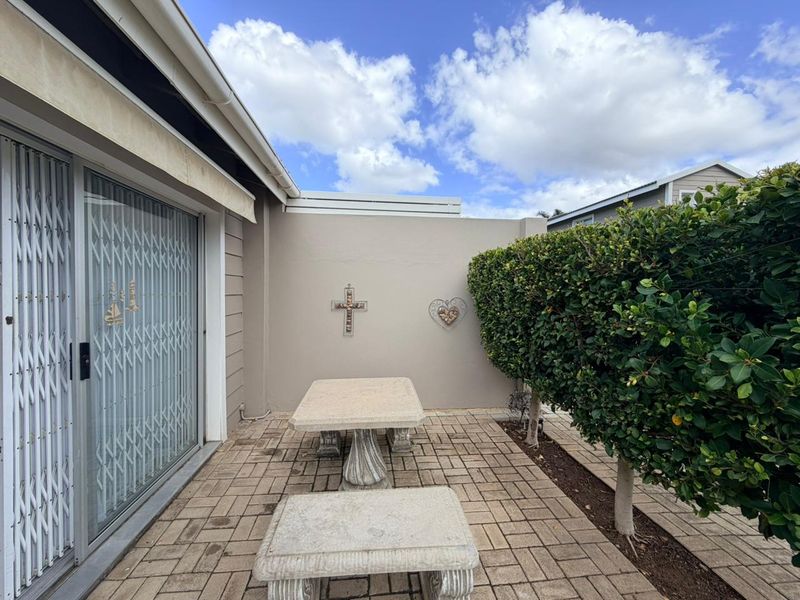 Exceptional Opportunity: Modern Home, Prime Spot - Photo 3
