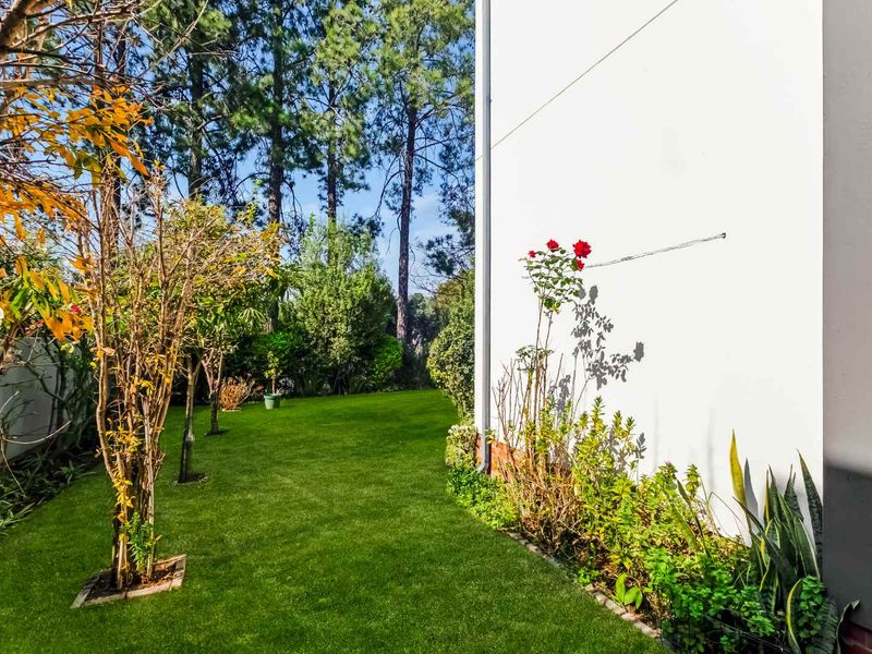 Superb 3 Bedroom 2 Bathroom Garden Unit For Sale in Broadacres - Photo 7