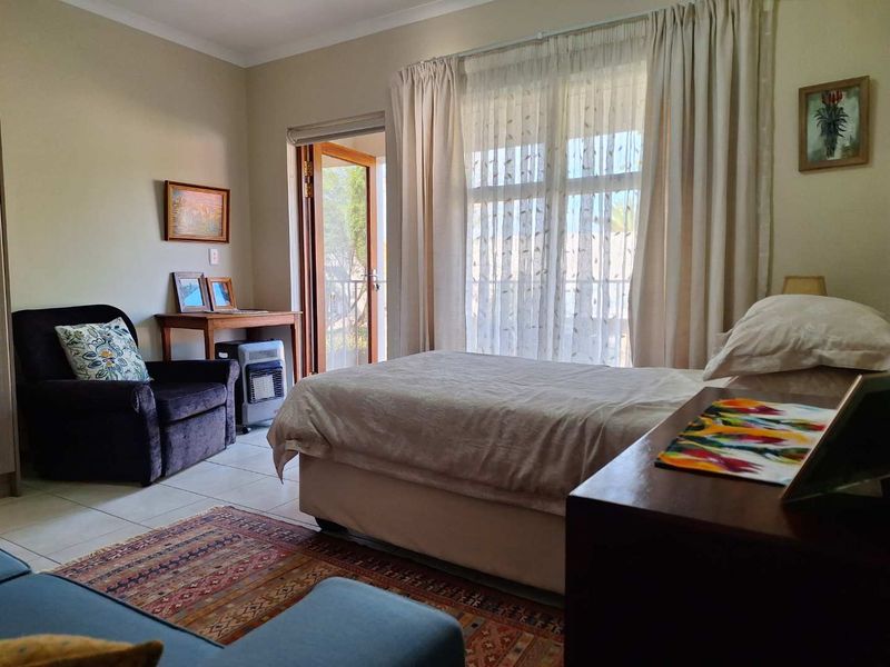 Fantastic Over 50's Convenient Living - Photo 8