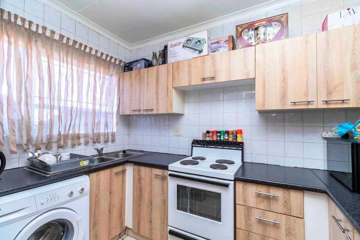 Location Location Location - Photo 4