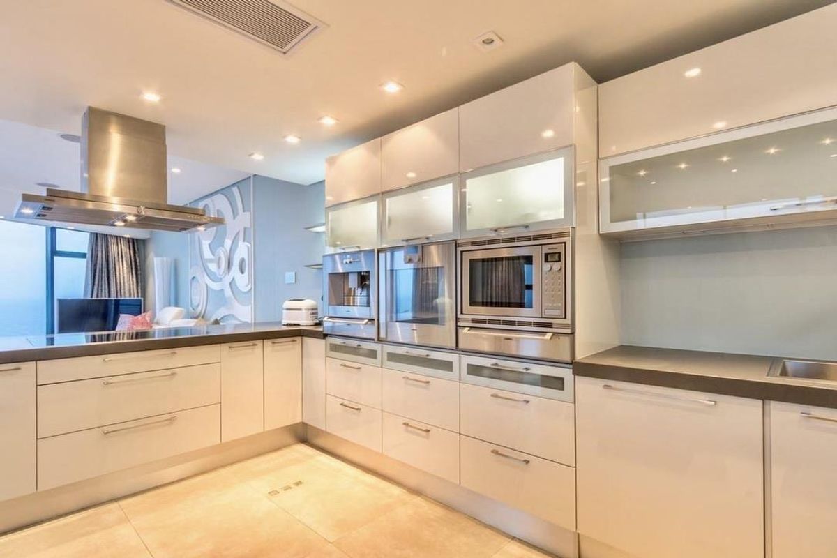 Hendra - Penthouse Perfection with Breathtaking Views - Photo 3