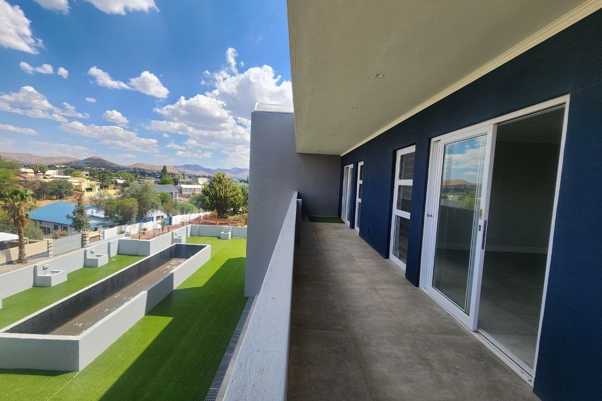 Executive Property - Photo 2