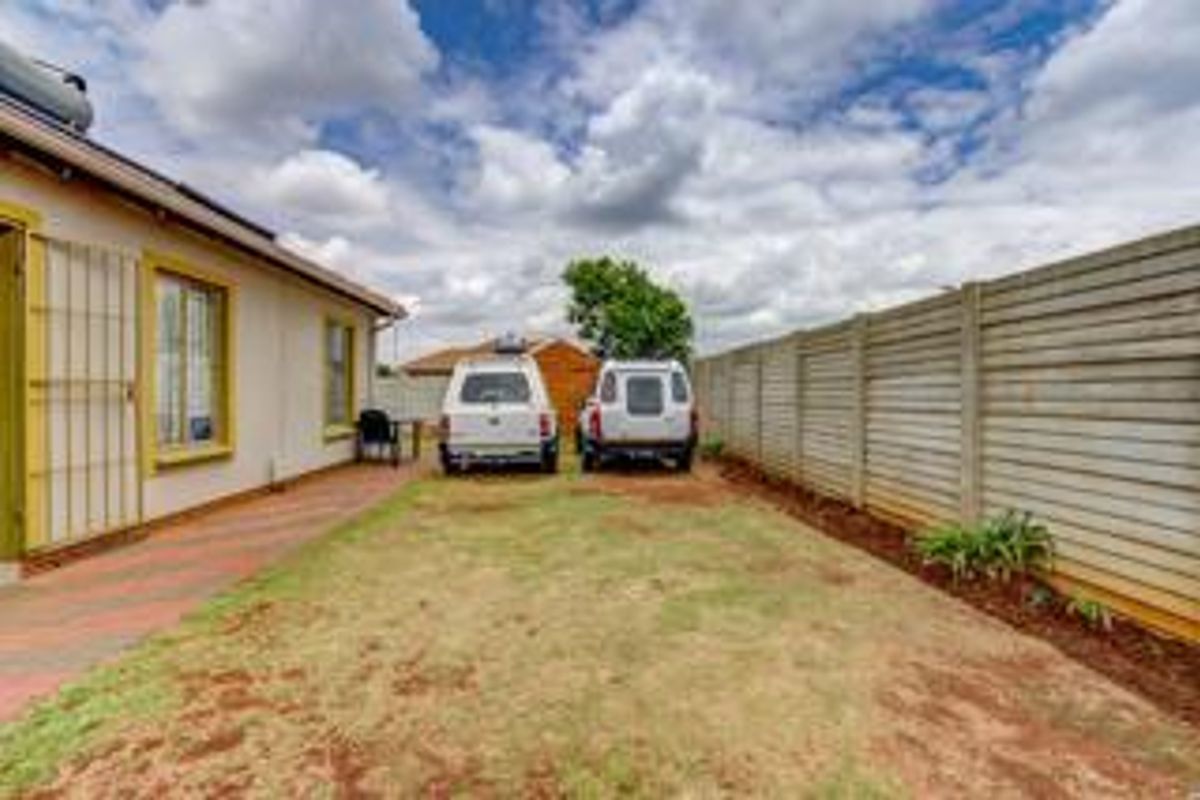 Ideal Home for First time Buyers - Photo 3