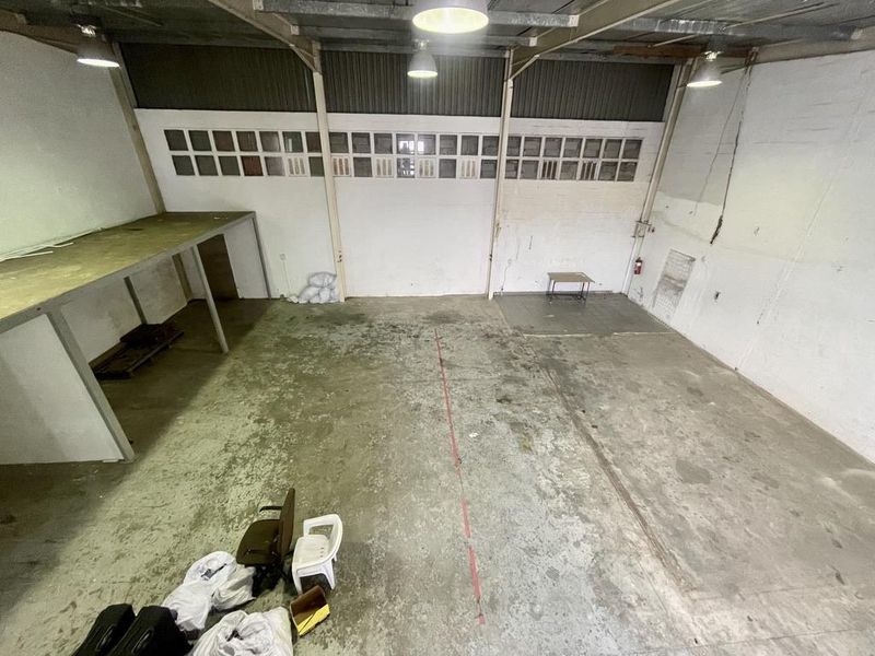 Hendra - 235m2 Warehouse To Let | Springfield Industrial Park - Photo 8