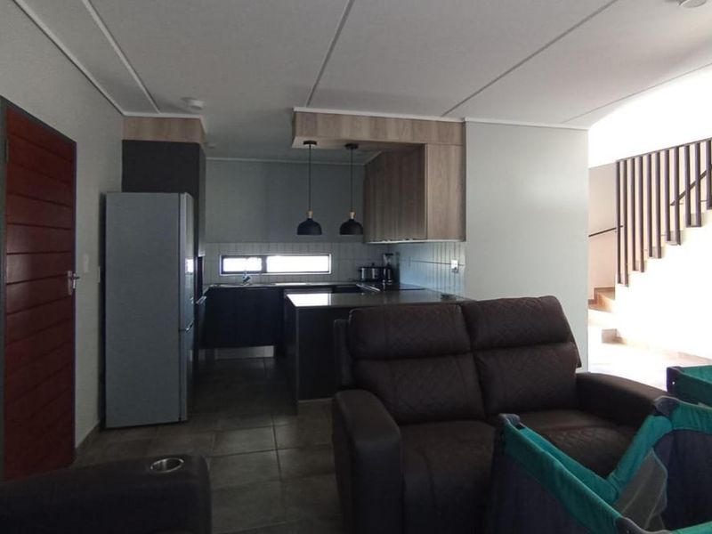 3 Bedroom House for Sale in Lotus Gardens - Photo 3