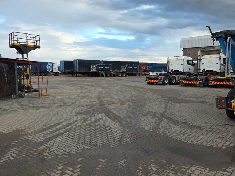 Warehouse to let in Brakwater - Photo 9