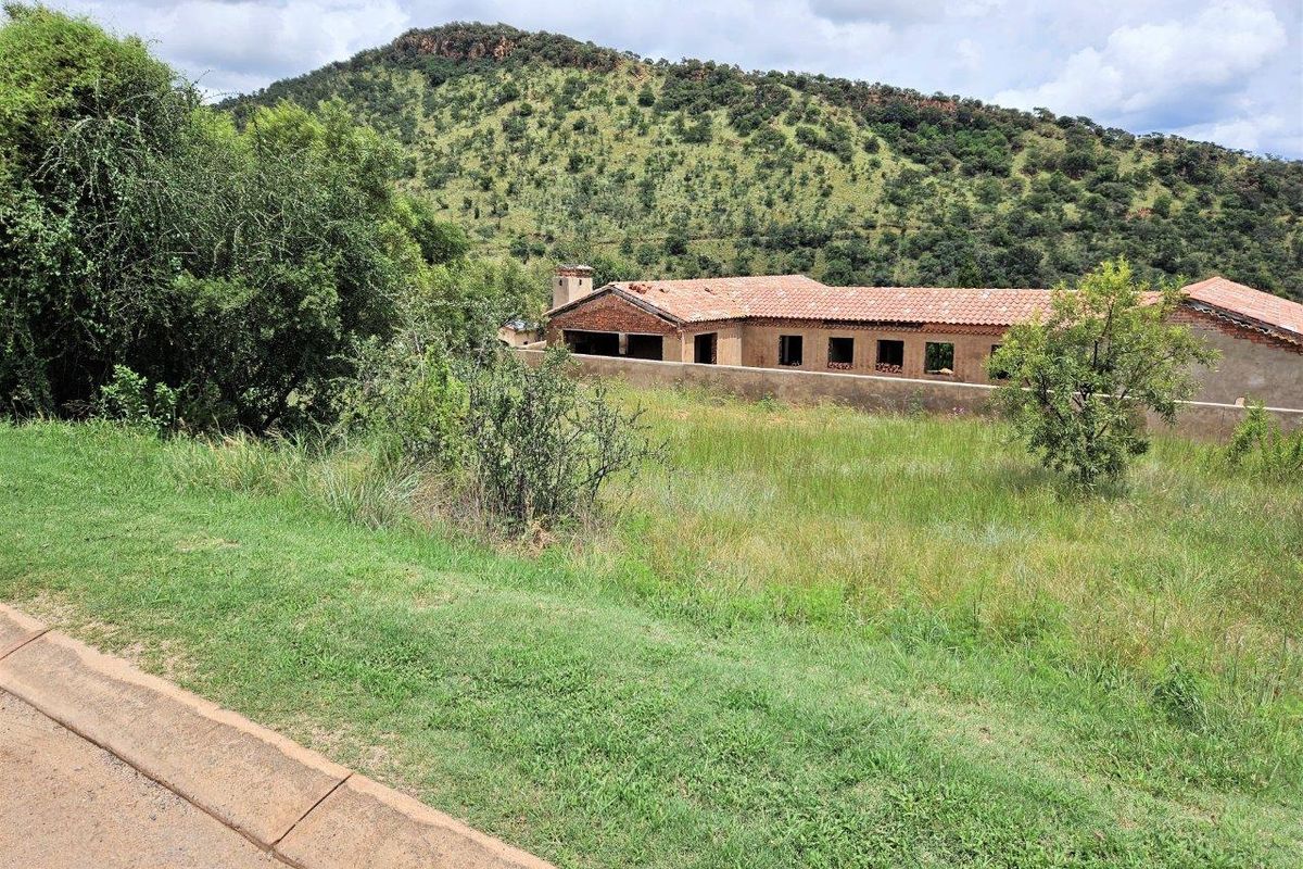 596m2 Vacant Land in Estate D'Afrique - Photo 2