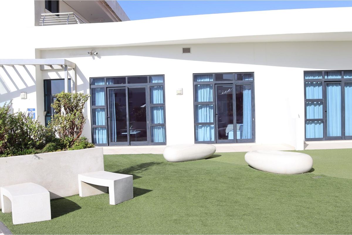 2 BEDROOM | 2 BATHROOM GROUND FLOOR APARTMENT FOR SALE - Photo 3