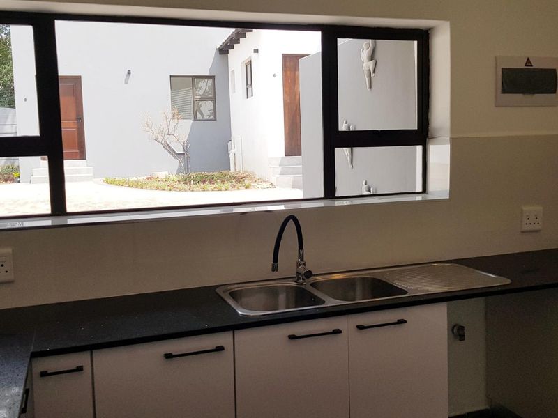 Beautifully Renovated Spacious Garden Studio to Let in Blairgowrie - Photo 9