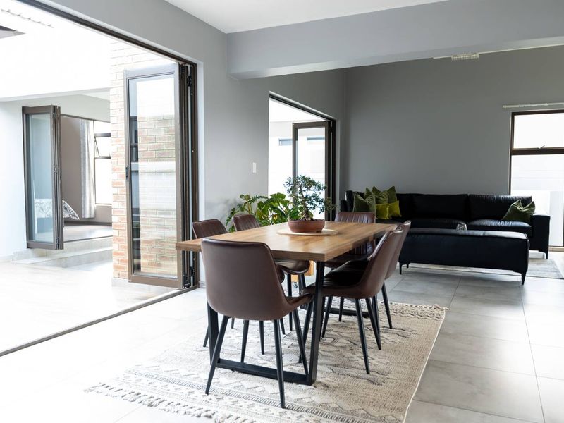 Stylish & Spacious. Your Family's Perfect Retreat - Photo 9