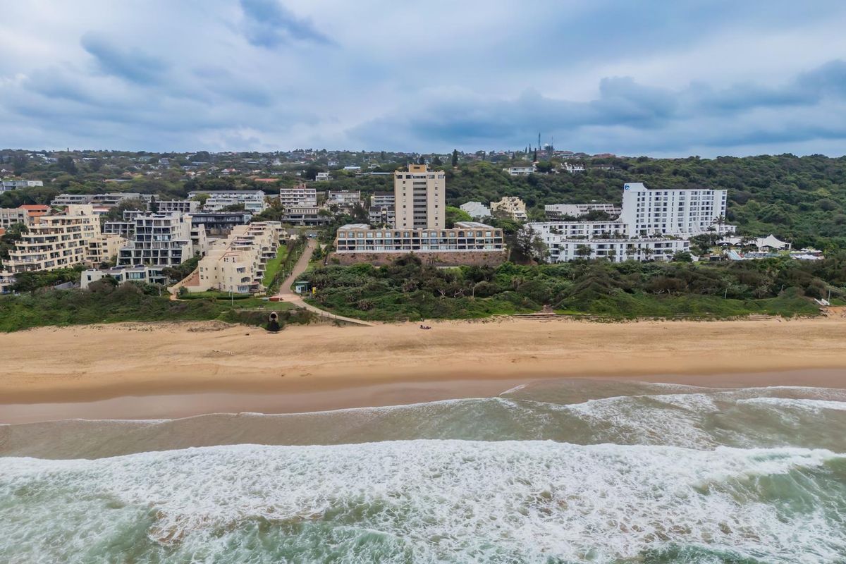 HENDRA - HOLIDAY LETTING! 3 BED APARTMENT RIGHT ON THE BEACH! - Photo 2