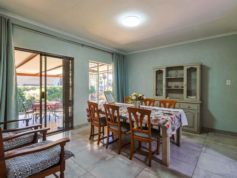 Fully Furnished Family Haven in Prime Garsfontein. - Photo 10