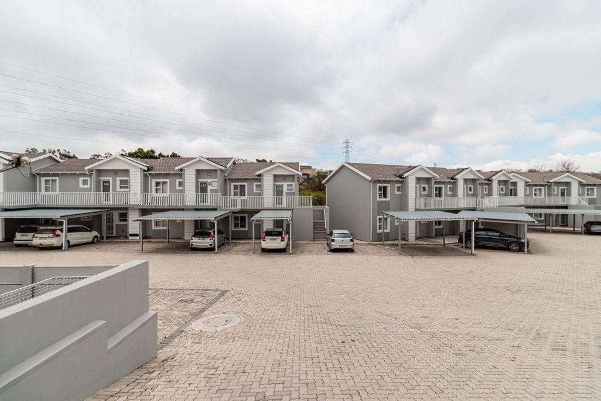 2 Bed Apartment for Sale Westering - Photo 2