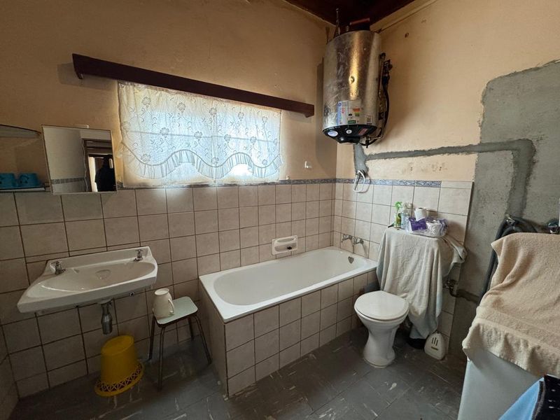 Ideal for the fisherman or the Henties lover, Located on the start of the North Dune. - Photo 6