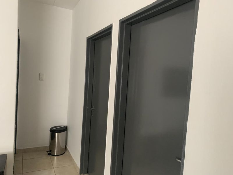 2 bedroom apartment fir sale in Jabulani Manor Soweto - Photo 9